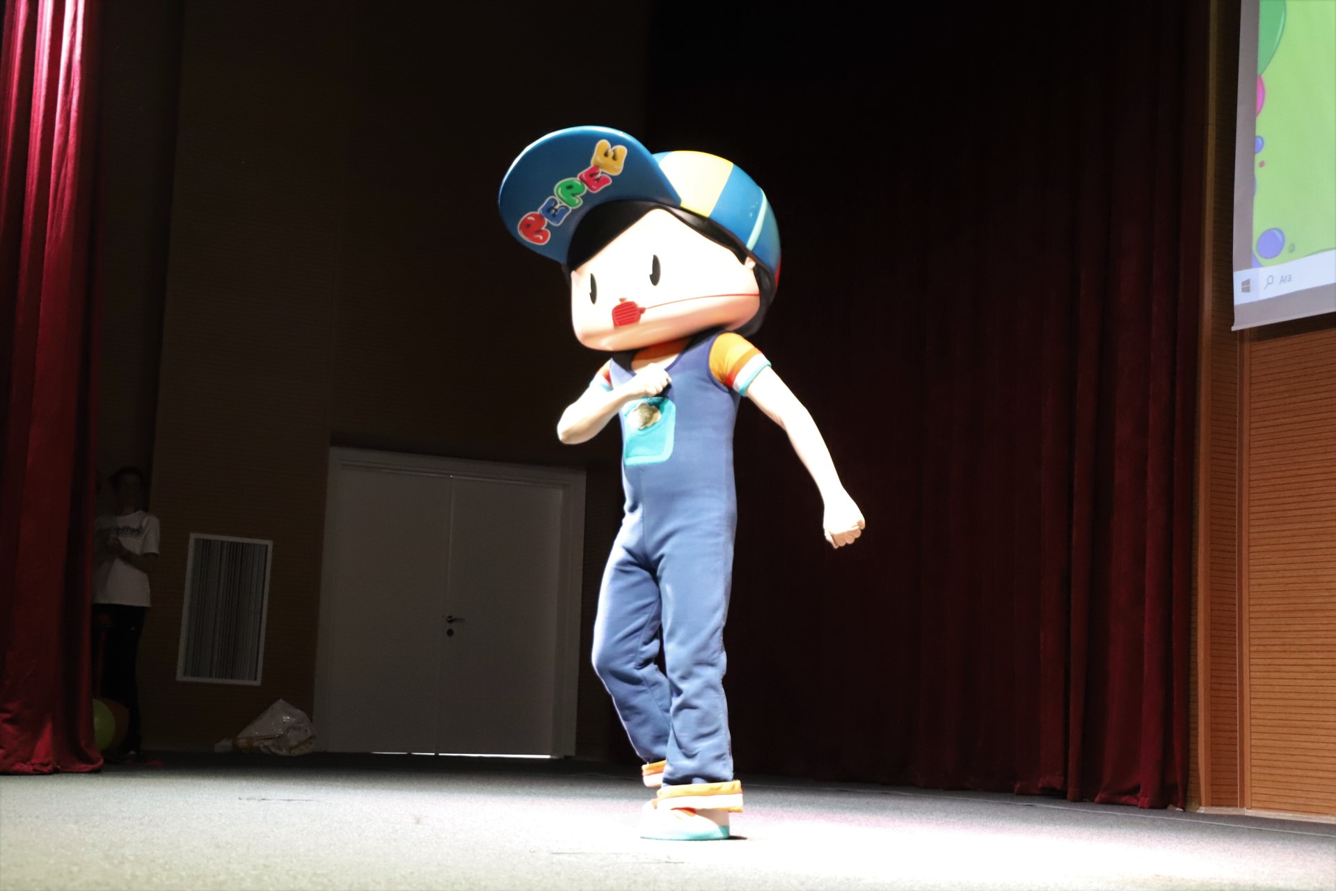 Karaköprülü çocuklar pepee ile doyasıya eğlendi