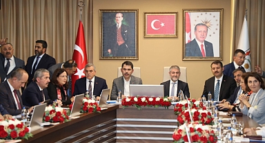 BAKAN NEBATİ İLE BAKAN KURUM’DAN BAŞKAN BEYAZGÜL’E ZİYARET
