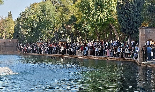 Balıklıgöl'de hafta sonu yoğunluğu!