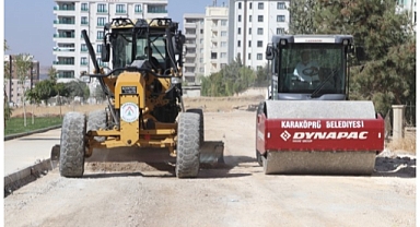 Karaköprü'de yol ağı genişliyor