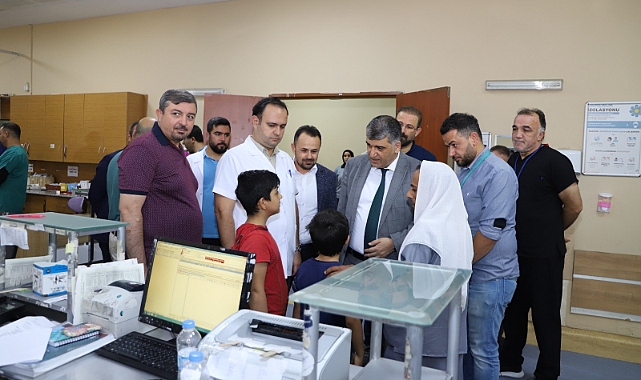 Şanlıurfa Mehmet Akif İnan Eğitim ve Araştırma Hastanesini ziyaret etti