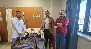 105 Yaşındaki Hasta Başarılı Ameliyat İle Yürümeye Başladı.