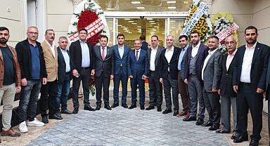 Başkan Yetim, tebrikleri kabul ediyor