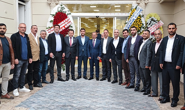 Başkan Yetim, tebrikleri kabul ediyor