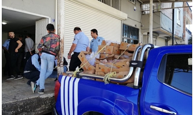 Büyükşehir Zabıta 1 Ton Bozuk Tavuk Eti Ele Geçirdi