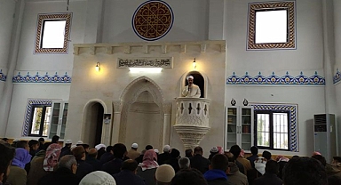Hacı Makbule Yaşar Camii ibadete açıldı!