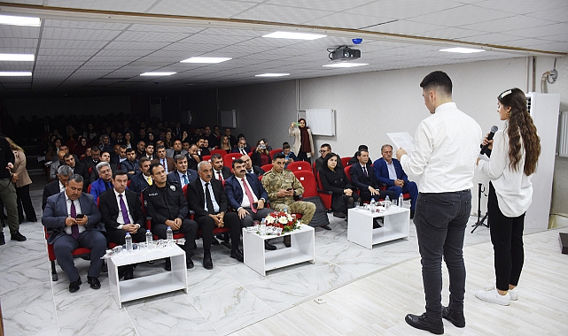 Hilvan’da Öğretmenler Günü Kutlandı