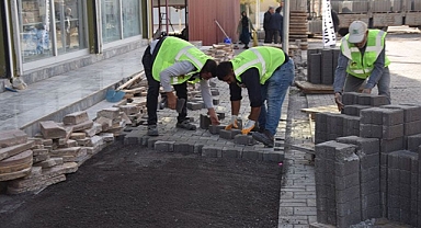 Hürriyet Mahallesinde kilitli parke taşı çalışması!