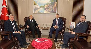 Milli Savunma Bakan Yardımcısı Alpay, Şanlıurfa'da ziyaretlerde bulundu