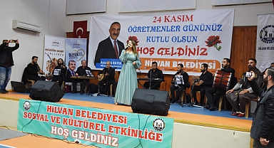 Münevver Özdemir Hilvan’da Sevenleri ile Buluştu