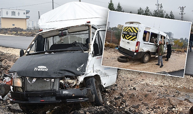 Öğrencileri taşıyan servis kaza yaptı