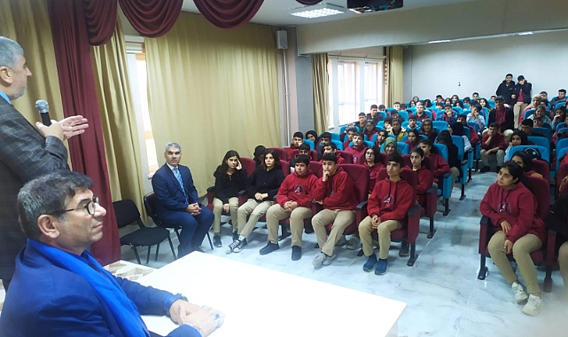 Viranşehir’de Bağımlılıkla Mücadele Semineri Verildi