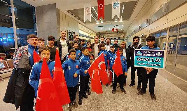Başkan Kuş'tan Taekwando Şampiyonası’na ödül!