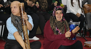 Engelli Bireyler Sahnede
