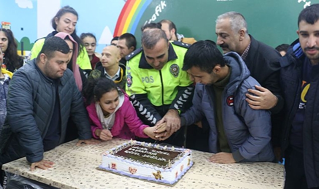 Urfa'da engelli öğrencilere trafik eğitimi verildi!