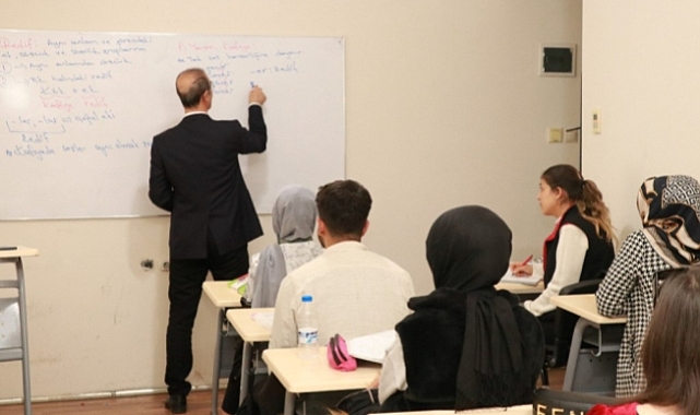 Urfalı gençler belediyeni kurslarında eğitim görüyor