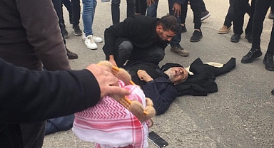 Yaşlı adama otomobil çarptı!