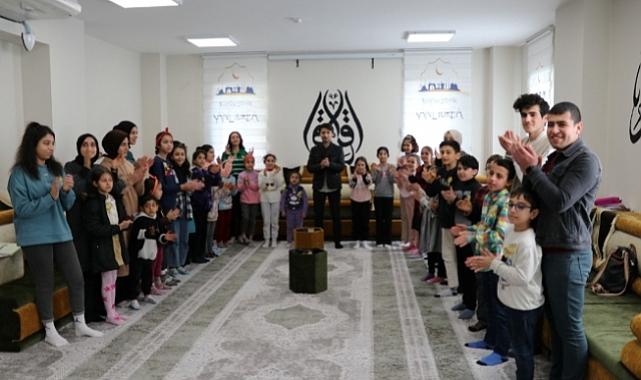 Büyükşehir Gençlik Meclisinden Çocuklara Eğitim Kampı
