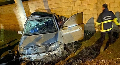 Urfa'da otomobil hurdaya döndü! 2 kişi yaralandı!