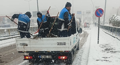 Başkan Kuş, çalışmaları yerinde inceledi: Eyyübiye’de karla mücadele sürüyor!