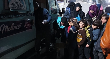 Eyyübiye'de depremzede çocuklara destek!