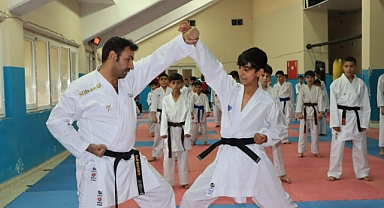 Geleceğin Sporcuları Büyükşehirle Yetişiyor