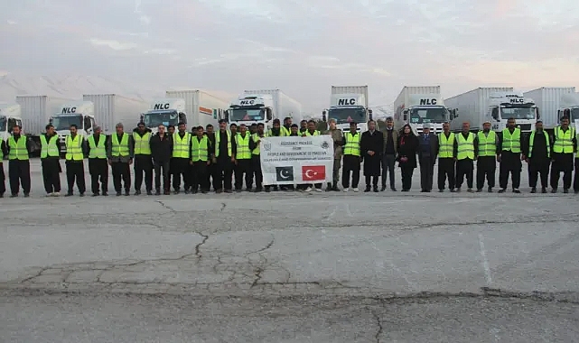 Pakistan'dan depremzedelere yardım geldi!