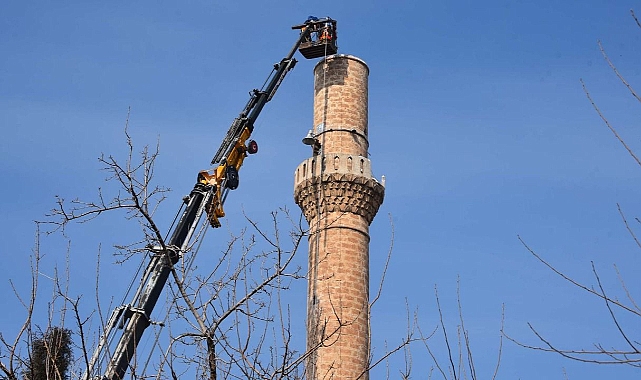 Siverek'te riskli yapıların yıkıma başlandı