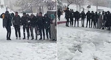 Urfa’da kar yağışını halay çekerek kutladılar!