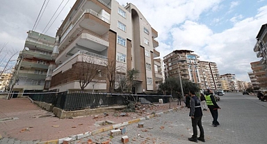 Vali Ayhan Urfa'da acil yıkılacak yapıların sayısını açıkladı!