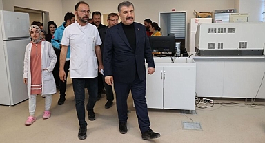 Bakan Koca'dan buruk mesaj! Depremde 505 sağlık çalışanı hayatını kaybetti!
