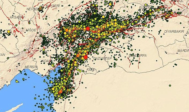 Deprem bölgesi sallanmaya devam ediyor: Artçı depremlerin sayısı açıklandı!