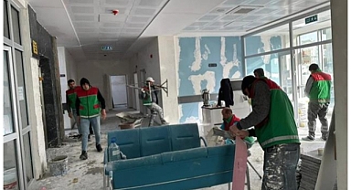 Karaköprü Belediyesi Adıyaman'da Yaraları Sarıyor