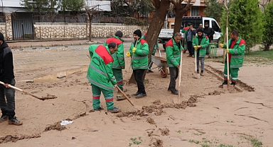 Karaköprü’de Selin İzleri Temizleniyor