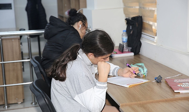 Karaköprü Okuma Evleri Ramazan Ayında Da Gençlerin Hizmetinde