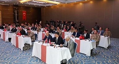 Seçim güvenliği için önemli toplantı! Vali Ayhan da katıldı