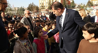 Urfa’da ders zili çaldı! Vali Ayhan: Dört elle sarılmamız gereken bir süreçteyiz