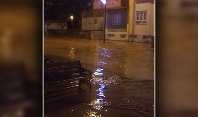 Urfa'nın ilçesinde sağanak yağış etkili oldu!