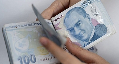 Emekliler dikkat! Maaş ve ikramiye tarihleri öne çekildi!