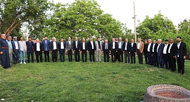 Kaçar, “Şanlıurfalılar cumhurbaşkanımızın arkasında, 1’nci turda işi bitireceğiz”