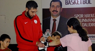 Karaköprü'de Çocuklar Sporla Gelişiyor