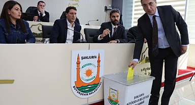 Şanlıurfa Büyükşehi̇r Beledi̇yesIi Mecli̇s Başkanliğına Serdar Şeyhanlı Seçildi