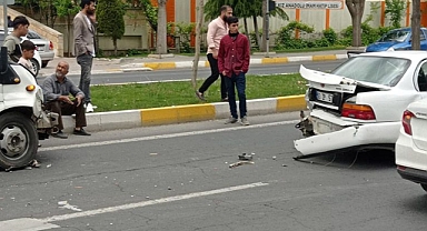 Şanlıurfa’da maddi hasarlı kaza!