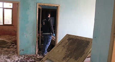 Urfa da aralarında: Operasyonlarda yüzlerce kişi yakalandı!
