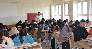 Viranşehir'de 4 bin YKS öğrencisine deneme sınavı !