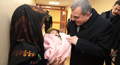 Başkan Beyazgül, “Yüce Allah Annelerimizin Dualarını Ülkemizden Eksik Etmesin”