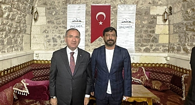 Ceylanpınarlı iş adamı Çelikbay ilçenin sorunları Bakan Bozdağ'a aktardı