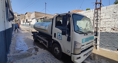 Eyyübiye’de Selden Etkilenen Tüm Evler Boyanıyor