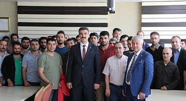 Hacı Almas sahayı boş bırakmıyor