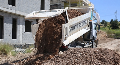 Karaköprü'de Yol Ağı Genişliyor